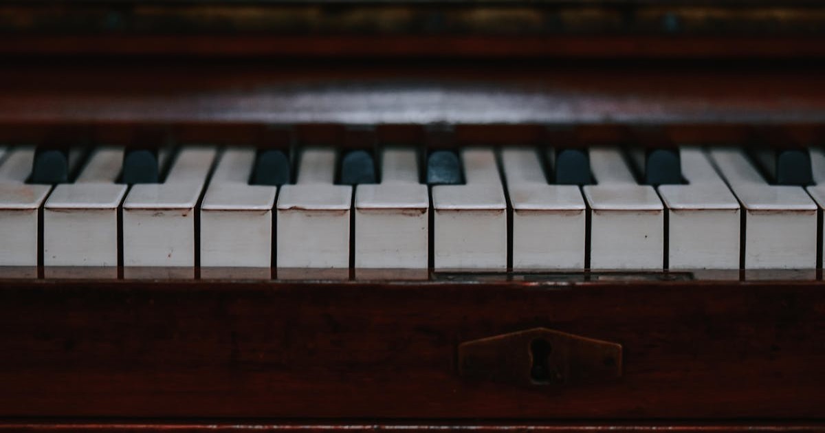 ピアノインストゥルメンタルのイメージ