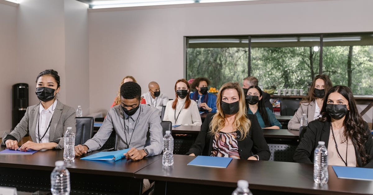 2030年に向けた長期雇用戦略の立て方のイメージ