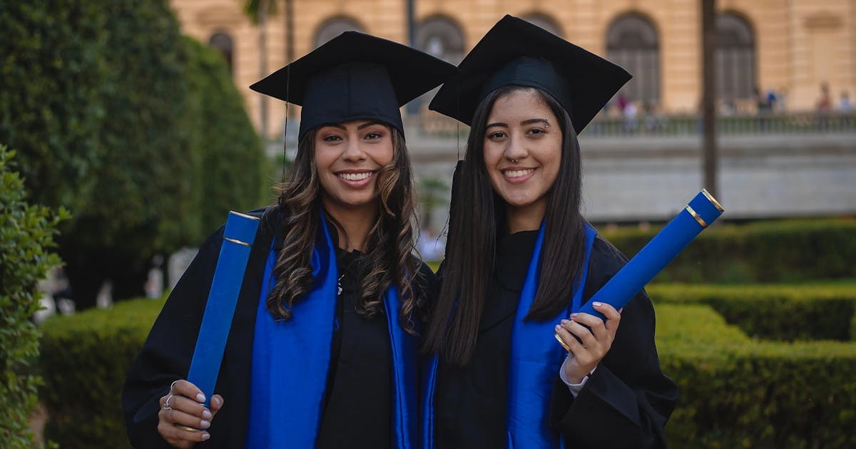 卒業後の進路と社会での活躍のイメージ