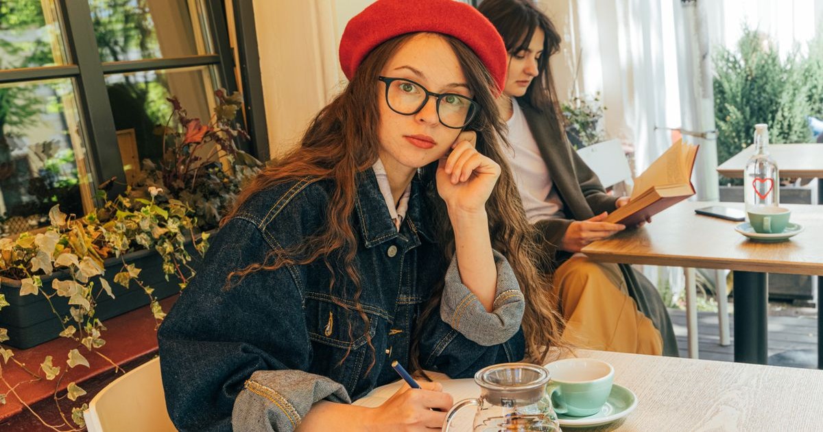 カフェで勉強することは本当にマナー違反なのか？の自習スペース
