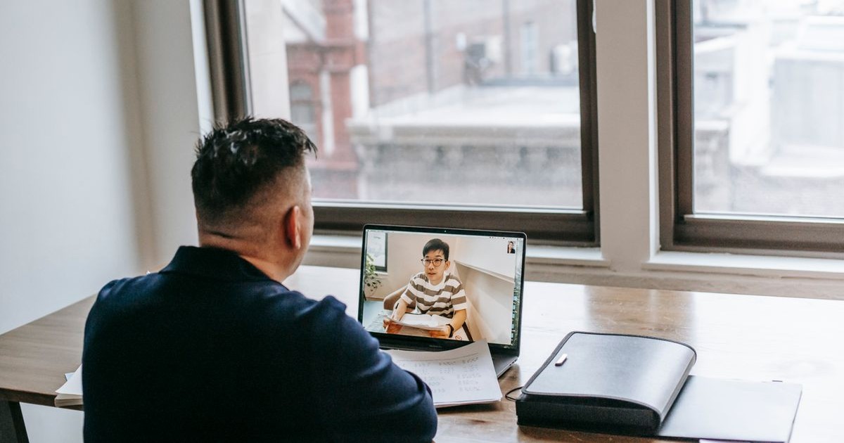 AIツールを使った効果的な英語学習法はどれか？を操作する画面イメージ